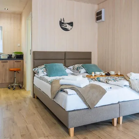 Δωμάτια σε οικογενειακή κατοικία Nad Jeziorem Strykowskim