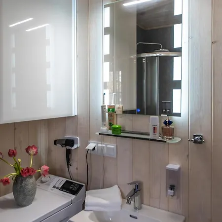 Homestay Nad Jeziorem Strykowskim *