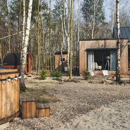 Nad Jeziorem Strykowskim *