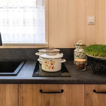 Nad Jeziorem Strykowskim Homestay Sapowice