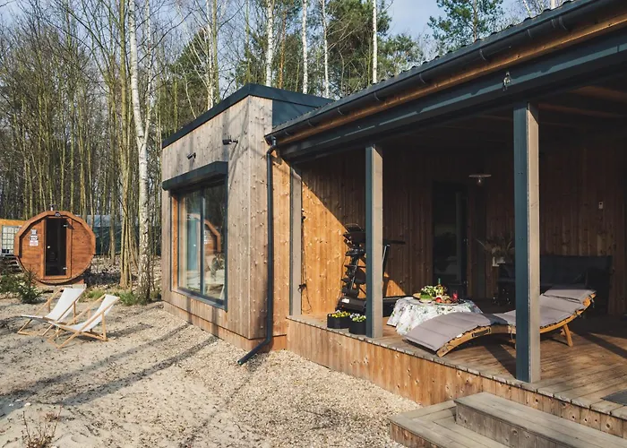 Nad Jeziorem Strykowskim Sapowice