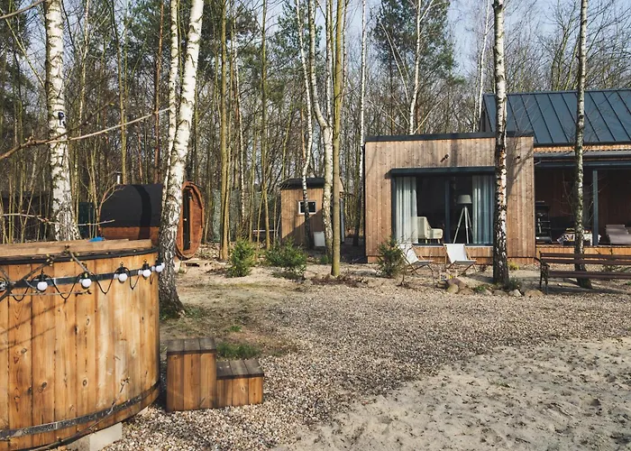 Nad Jeziorem Strykowskim *