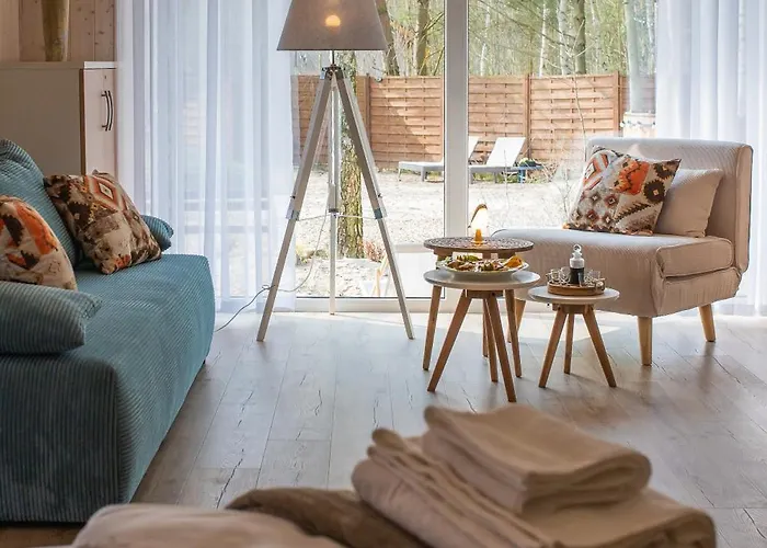 Nad Jeziorem Strykowskim 民宿 *