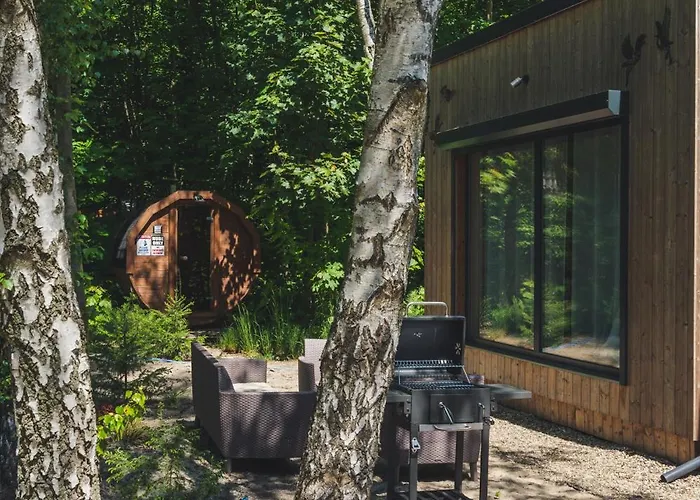 Nad Jeziorem Strykowskim 民宿 *