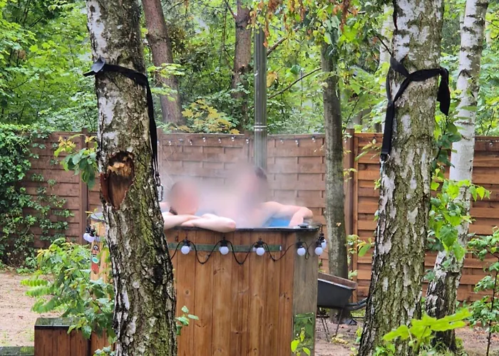 民宿 Nad Jeziorem Strykowskim